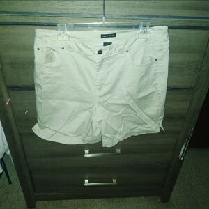 NEEDLE & CLOTH Khaki 5 Pocket Shorts - Size 14